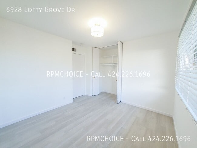 Building Photo - 6928 Lofty Grove Dr