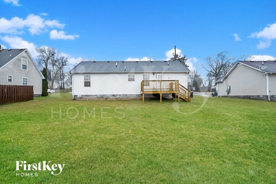 Building Photo - 1415 Tuffnell Dr