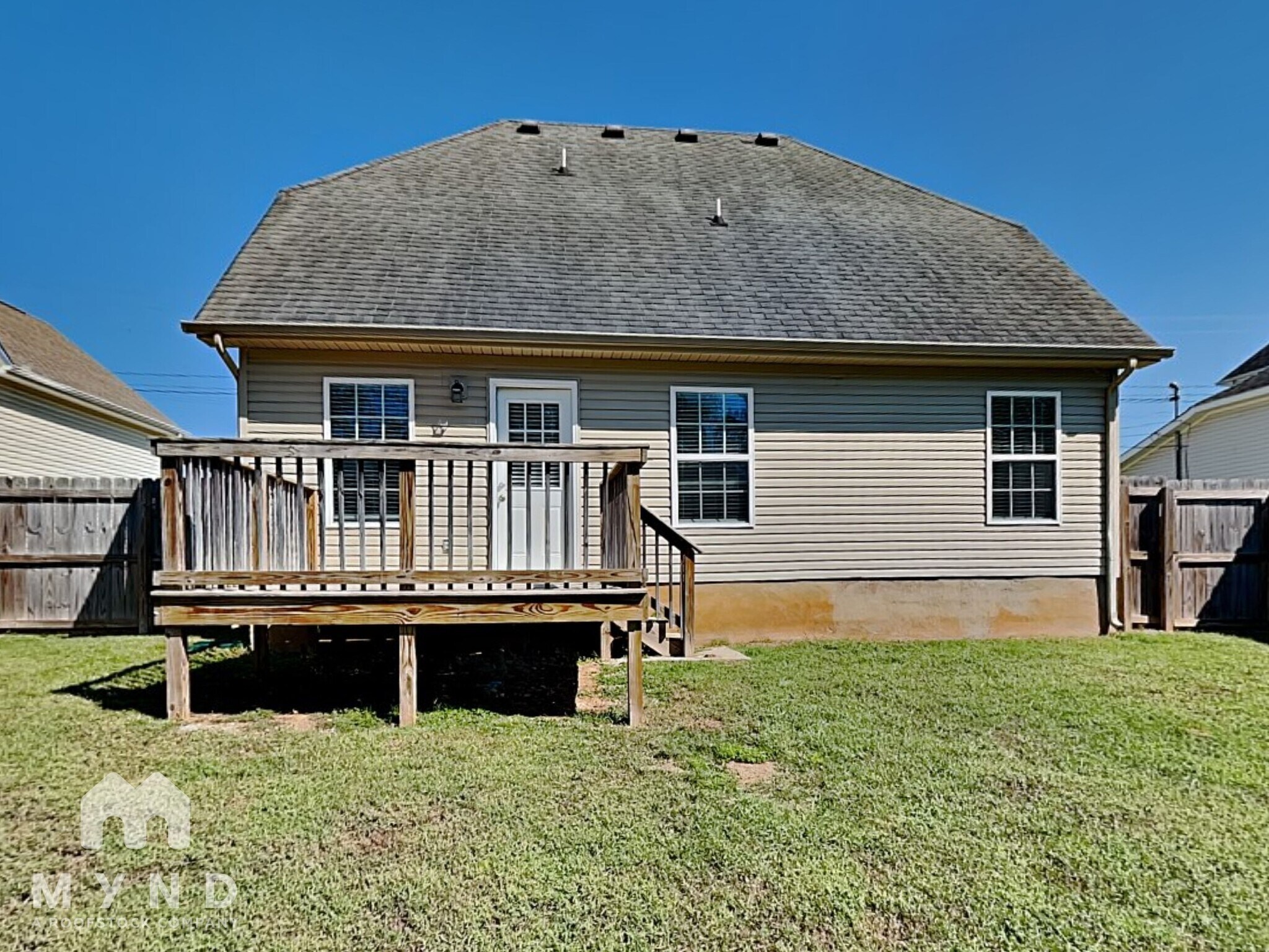 Building Photo - 721 Wildwood Dr