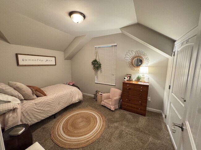 Building Photo - 4803 Beryl Dr