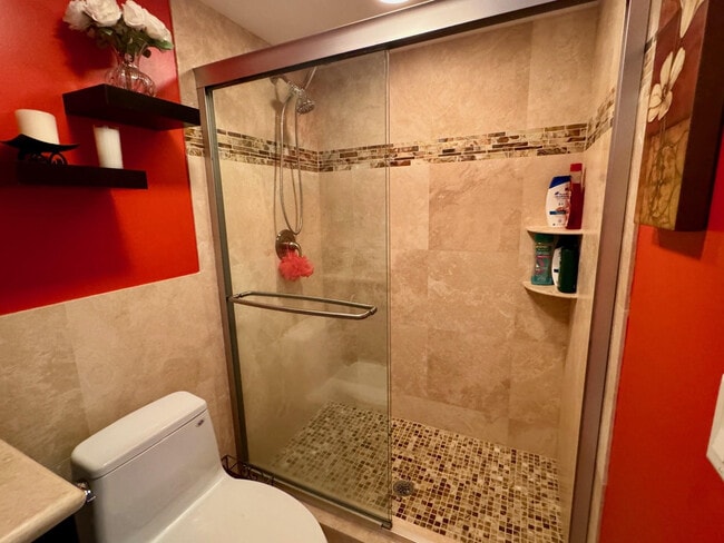 Building Photo - 3051 NE 47th Ct