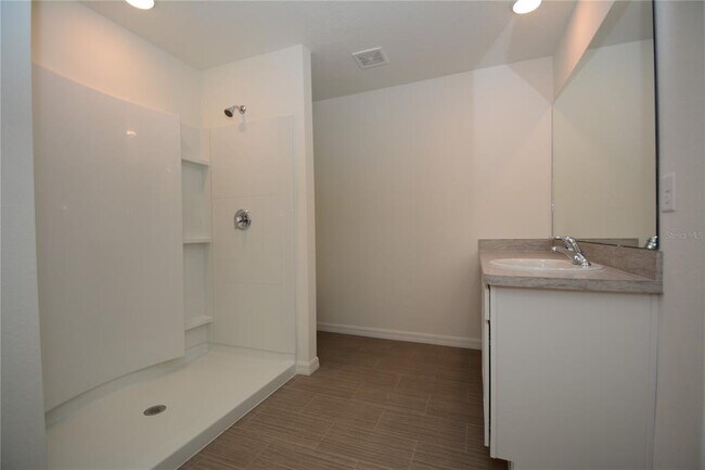 Building Photo - 157 Belleaire Dr