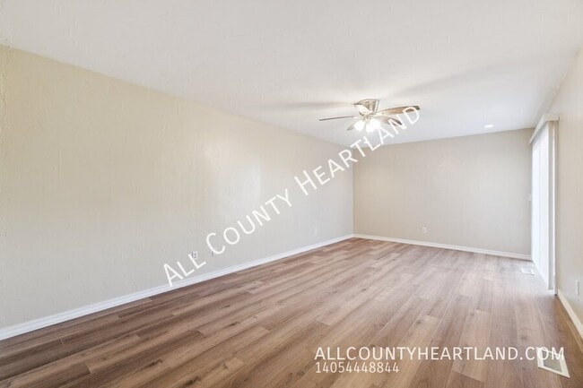 Building Photo - 3209 Castle Rock Rd