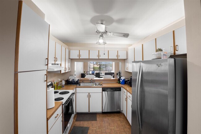 Building Photo - 9783 N Belfort Cir