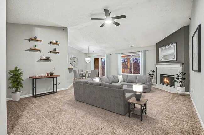 Building Photo - 1624 Ashley Ct