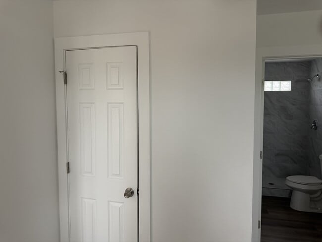 Building Photo - Beautiful 3 bed/3 bath Available in North East San Antonio