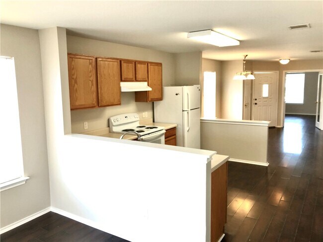 Building Photo - 3008 Crownover St