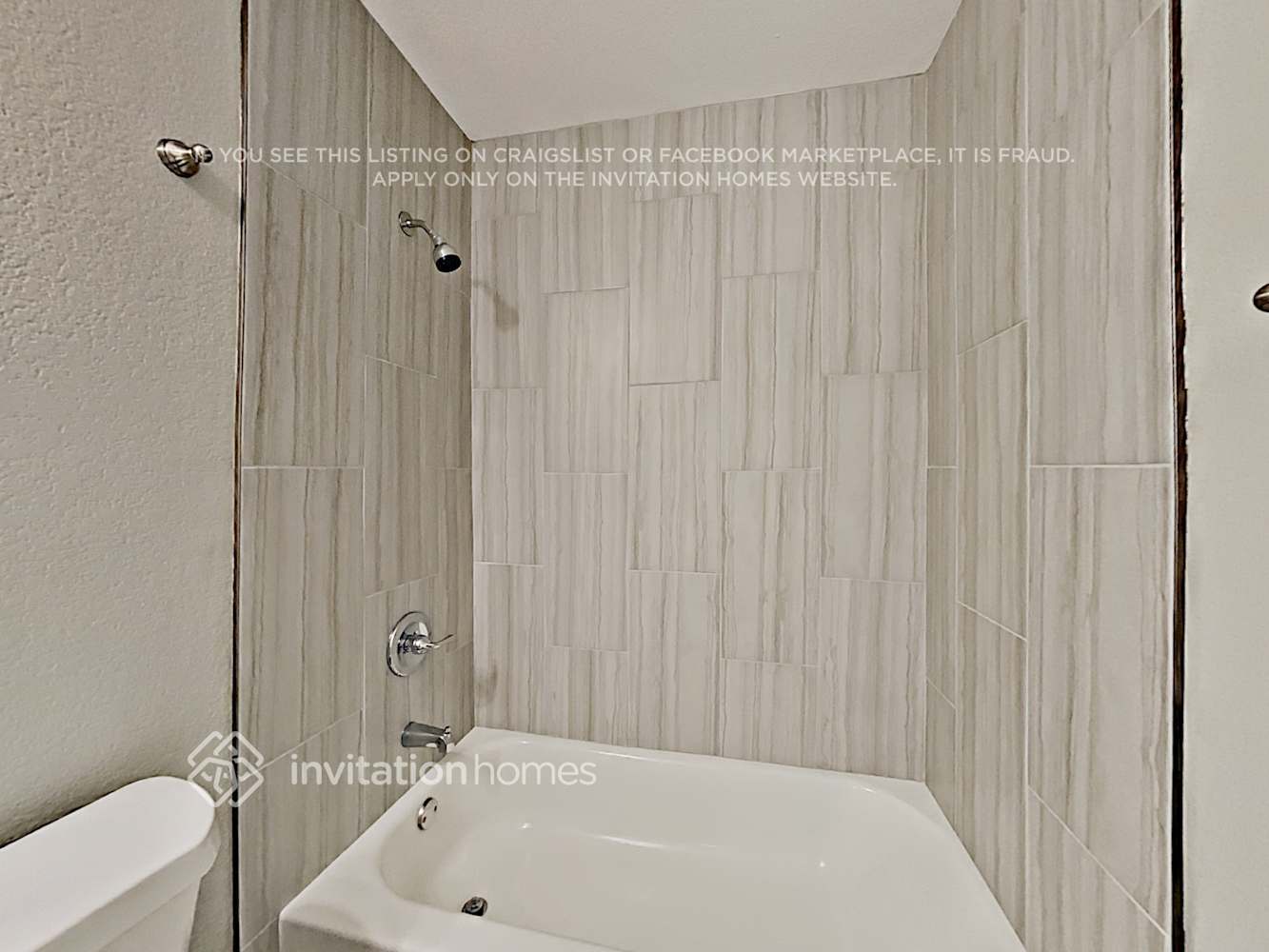 Building Photo - 112 Abelia Dr