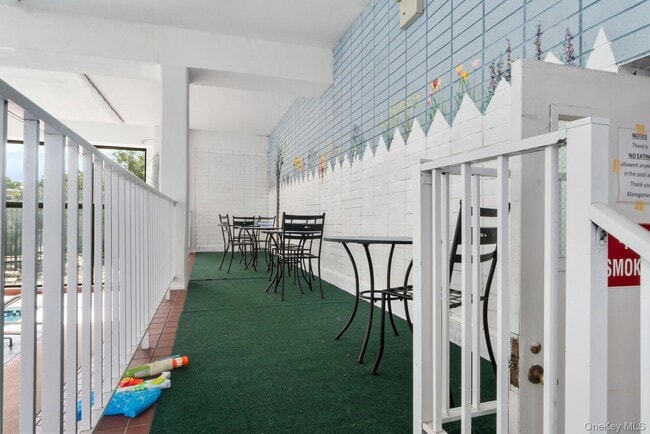 Building Photo - 25-40-40 Shore Blvd