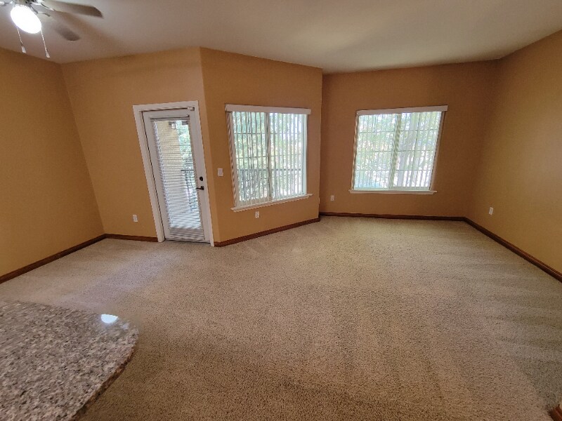 Building Photo - 4200 E Commerce Way