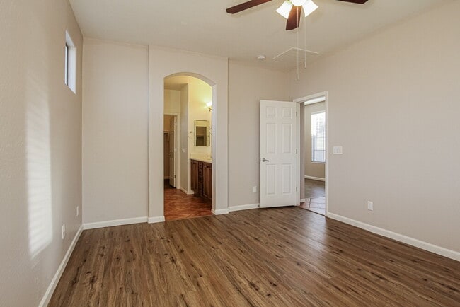 Building Photo - 2543 W Old Paint Trail