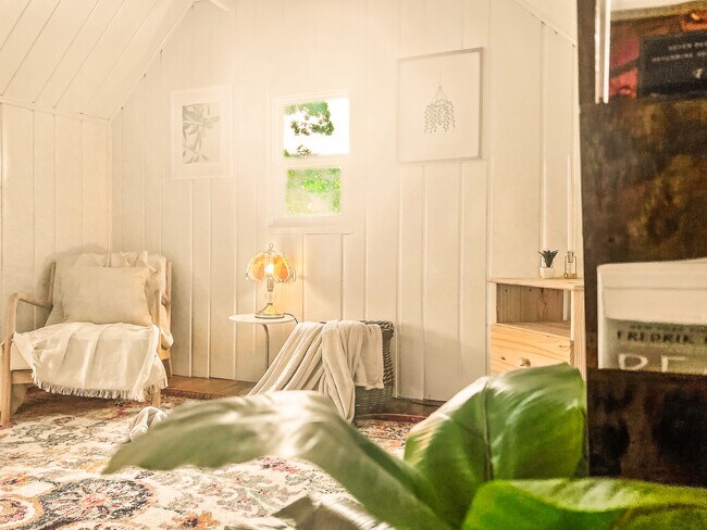 Building Photo - 3807 France Ave S