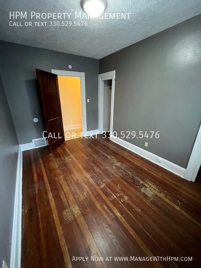 Building Photo - 724 Crosby St