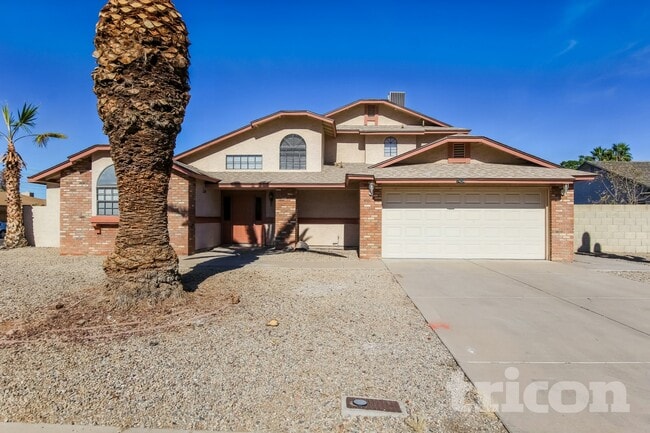 Building Photo - 7434 W Sierra St