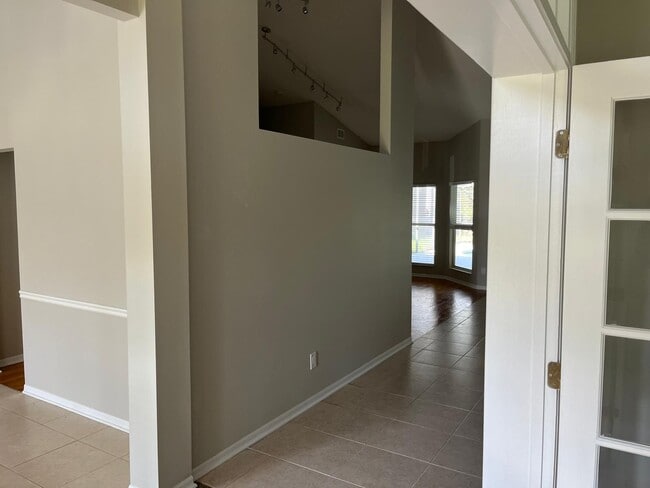 Building Photo - 1918 Turtle Creek Pl