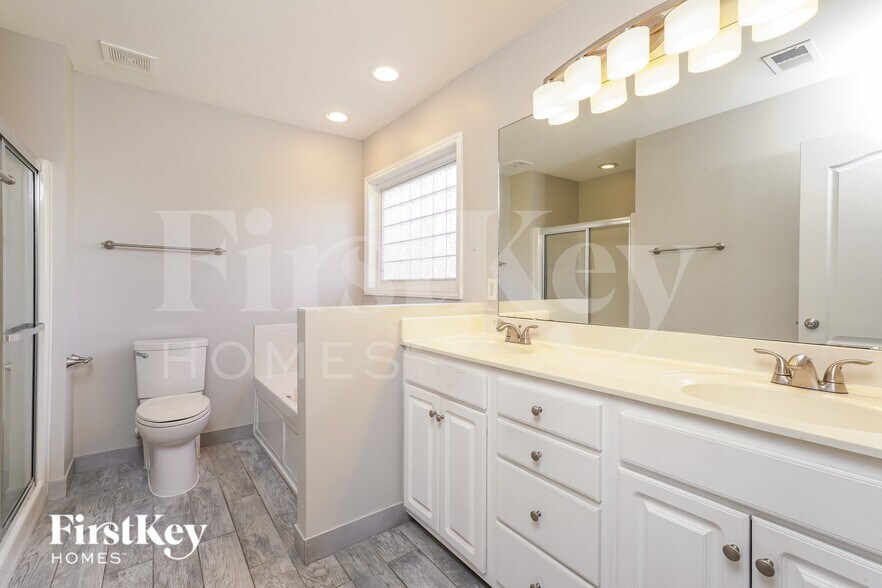 Building Photo - 2013 Lancey Dr