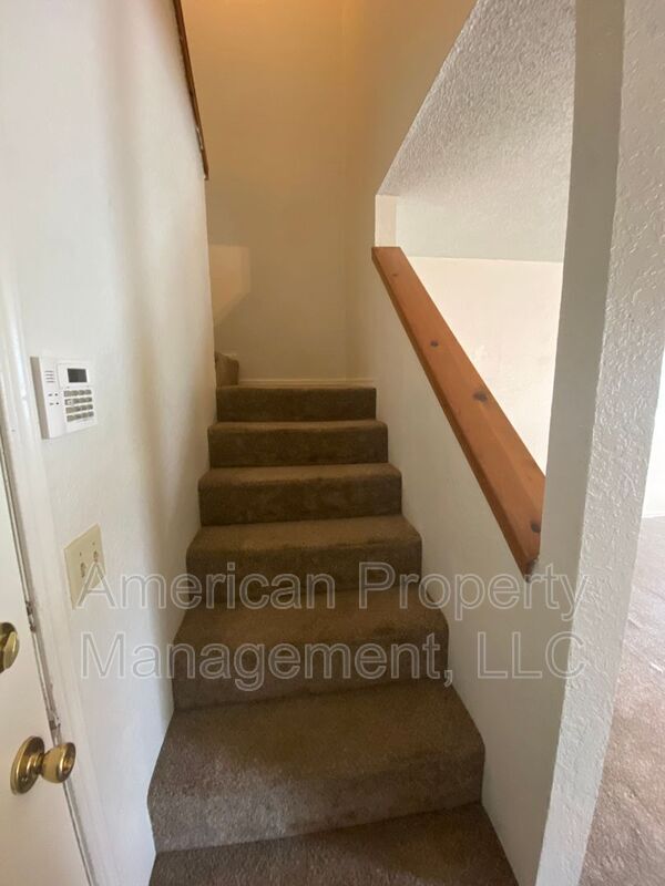 Building Photo - 2303 W Quantico St