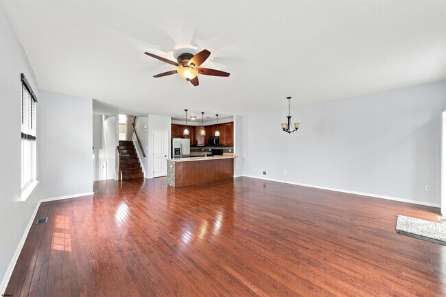Building Photo - 64 Meadow Cir