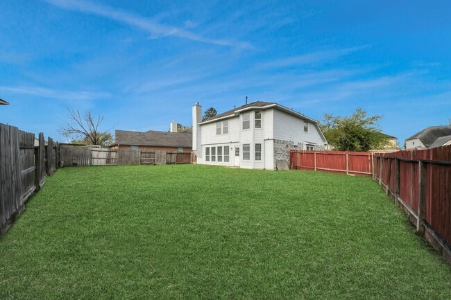 Building Photo - 322 Burris Park Dr