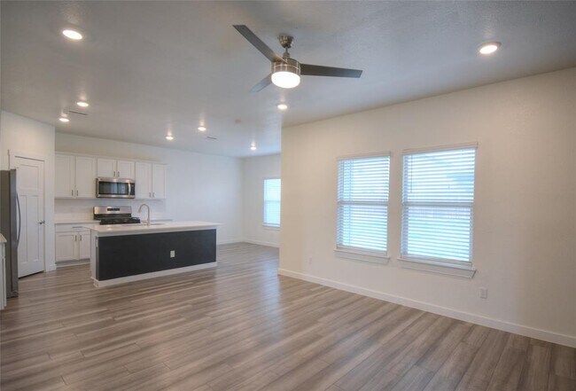 Building Photo - 1137 Tipton St