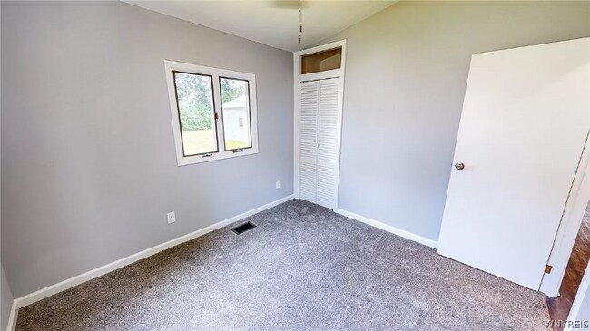 Building Photo - 222 Dupont Ave