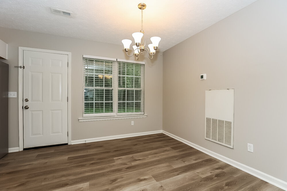 Building Photo - 2044 Horncastle Dr