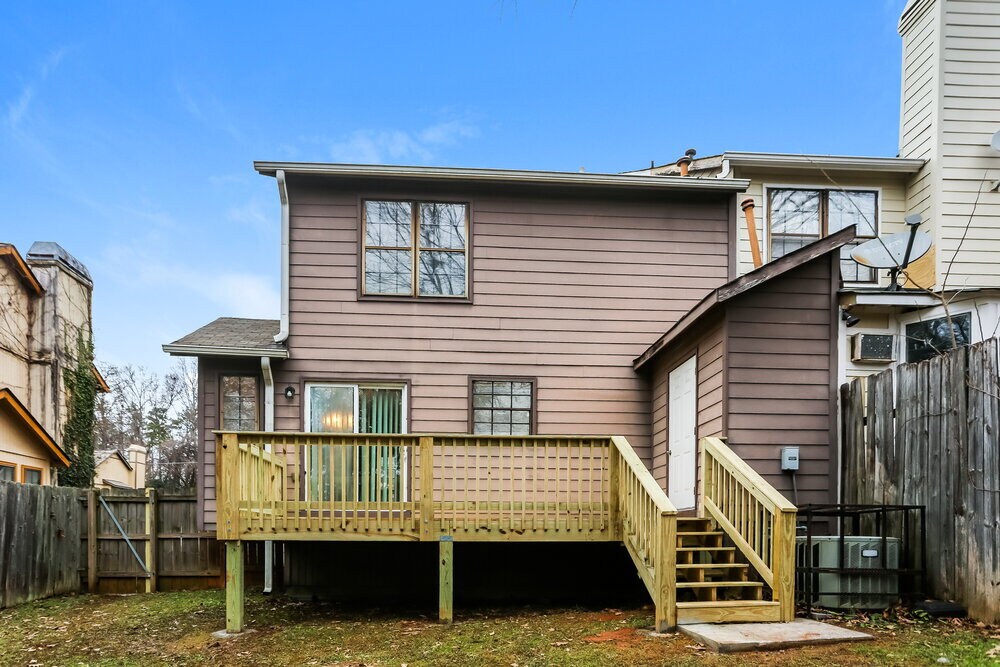 Building Photo - 4723 Old Highgate Entry