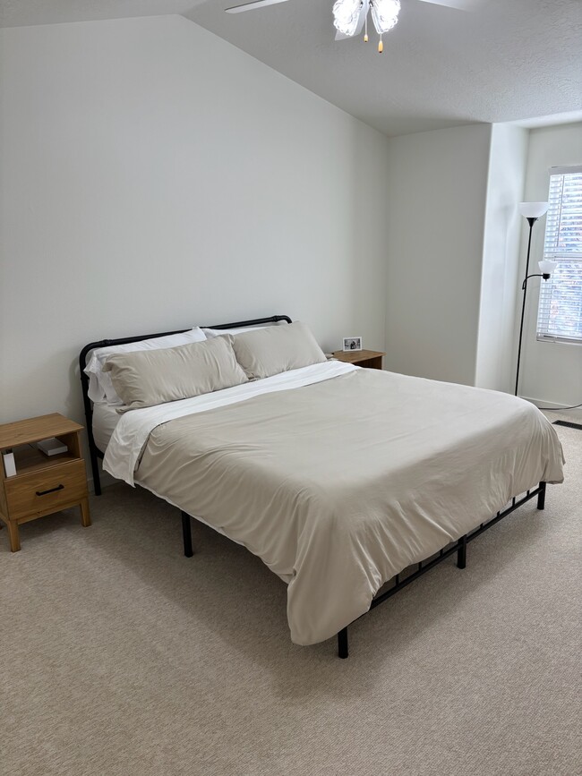 Building Photo - 1262 Bridalwood Lp