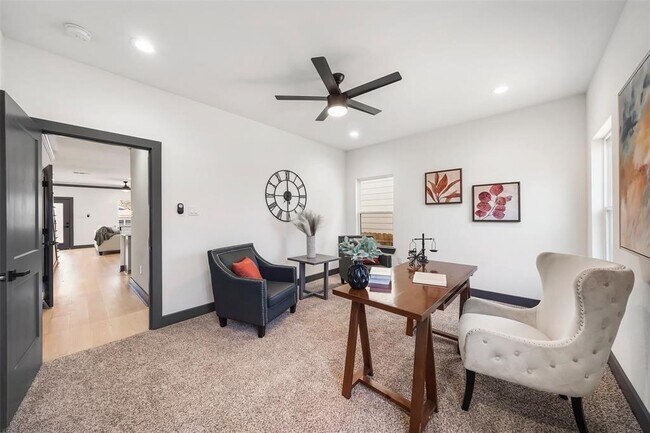 Building Photo - 5514 San Jose St