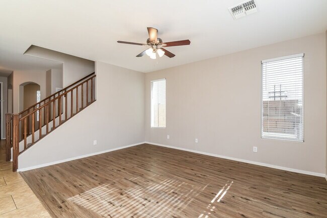 Building Photo - 4055 E Vest Ave