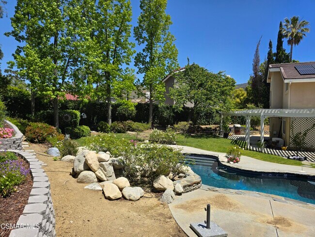 Building Photo - 3017 Klamath Ave