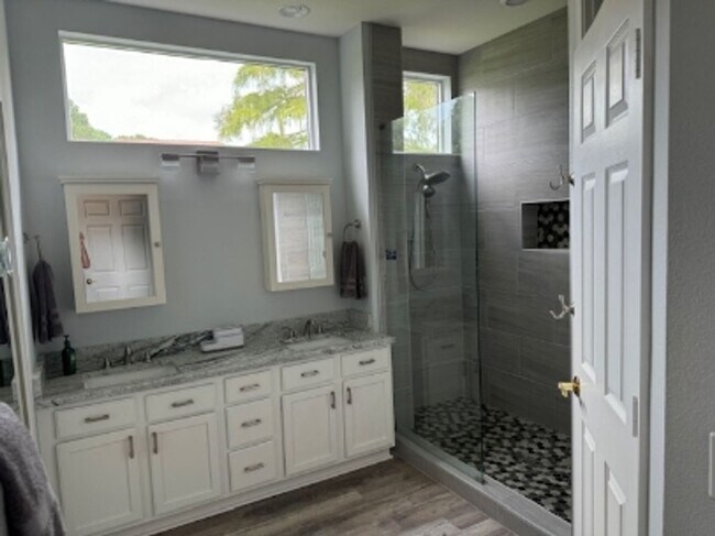 Building Photo - Welcome to Suncity 55+ Community