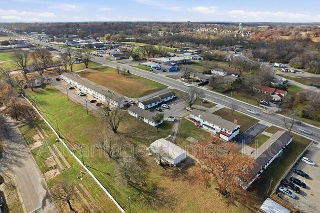 Building Photo - 1007 N Scott Ave