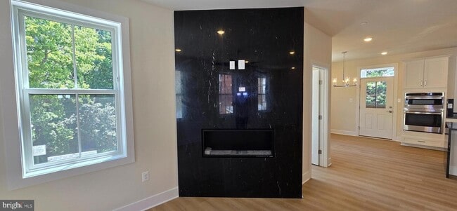 Building Photo - 1 Chapel Alley