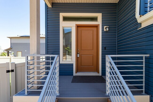 Building Photo - Move-In Ready Home in Desirable Banning Lewis Ranch!!