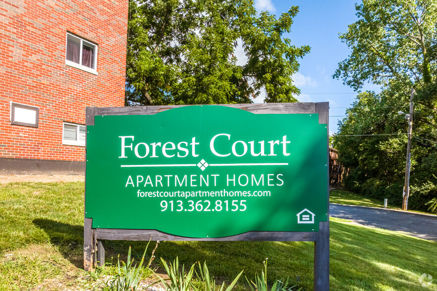 Building Photo - Forest Court Apartment Homes