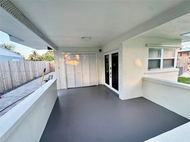 Building Photo - 3010 N 73rd Ave