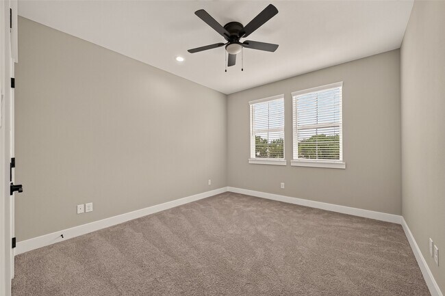 Building Photo - 5931 Wheatley St