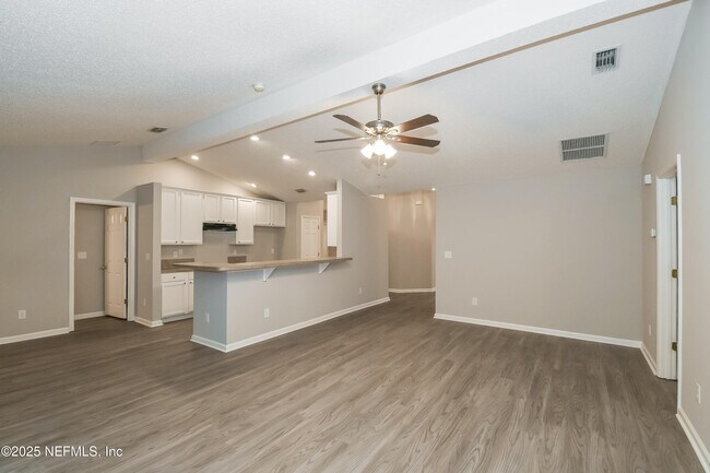 Building Photo - 14297 Fish Eagle Dr E