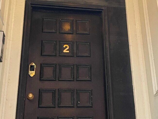 Building Photo - 2 Harvard Pl