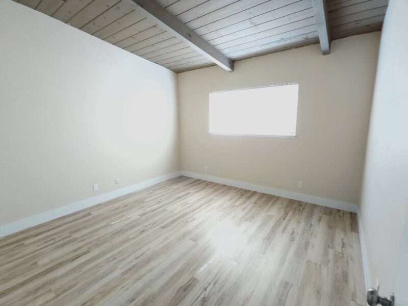 Building Photo - 2933 Carmel St