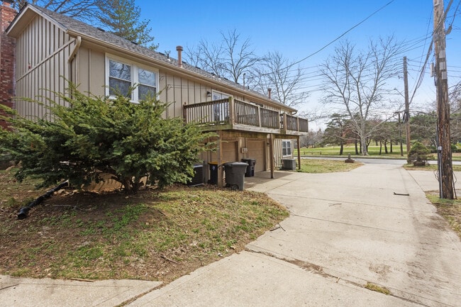 Building Photo - 4638 Bell St