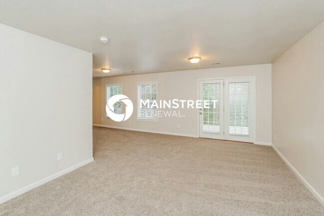 Building Photo - 4 Bedroom Pet-Friendly Home in POWELL, TN with Main Street Renewal