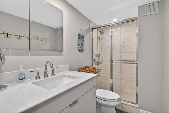 Building Photo - 111 Briny Ave