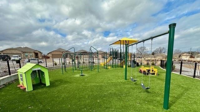 Building Photo - 200 Lantana Trl