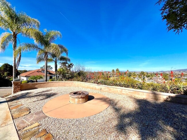 Building Photo - Botanical Garden Paradise in San Marcos