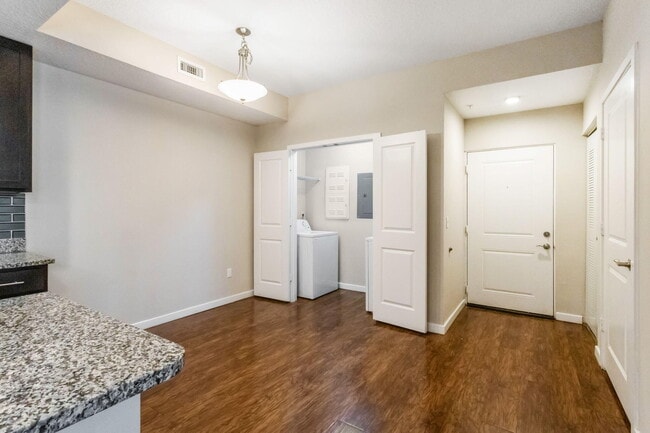 Building Photo - 3611 High Ridge Rd