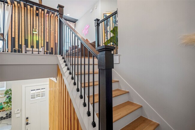 Building Photo - 3802 Buck St