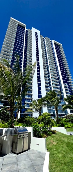 Building Photo - 1515 Liona St