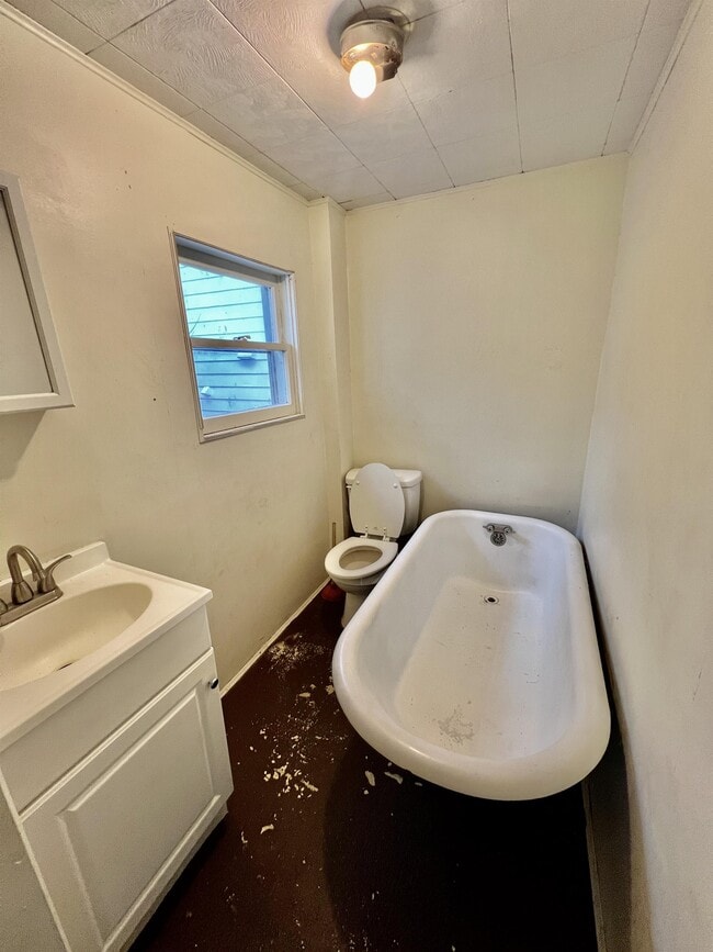 Building Photo - 975 Dorsey Ave